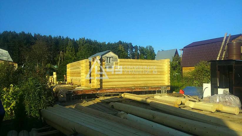 Building from rounded logs in Kazan
